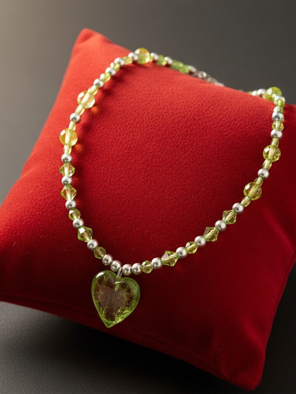Vintage Green Color Glass Pendant Necklace